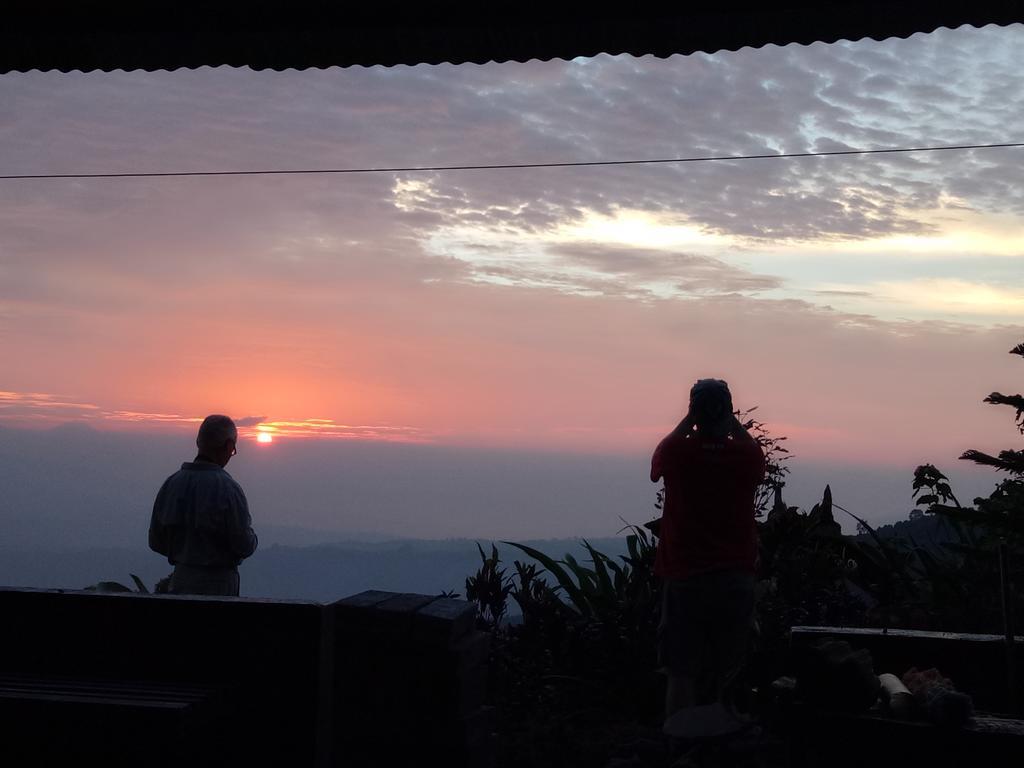 Puri Sunset Homestay Munduk Exterior foto